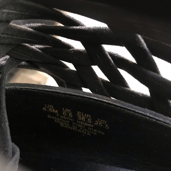 Fergalicious 8.5M Bandana Black Ankle Booties - Picture 8 of 8